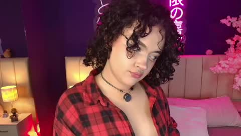 Snapshot of _sarahrose chatting on May 2, 2026, 3:55 am Sara online show from May 2, 2026, 3:55 am