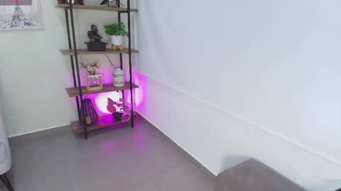 Sassy Girl online show from April 14, 2026, 6:25 pm