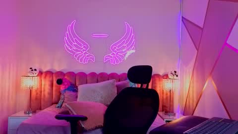 Scarlett online show from October 28, 2025, 11:47 am