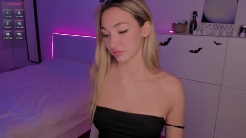 Kat online show from November 2, 2025, 7:05 pm