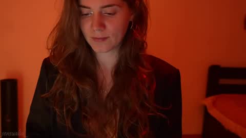 Lia online show from April 24, 2026, 8:33 pm