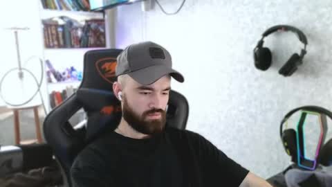 Ask me online show from April 15, 2026, 9:38 am