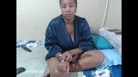 Snapshot of _sexylipss chatting on April 22, 2026, 12:28 pm _sexylipss online show from April 22, 2026, 12:28 pm