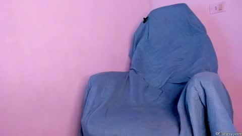 Snapshot of _sexyviolet chatting on April 30, 2026, 8:57 pm Violet online show from April 30, 2026, 8:57 pm
