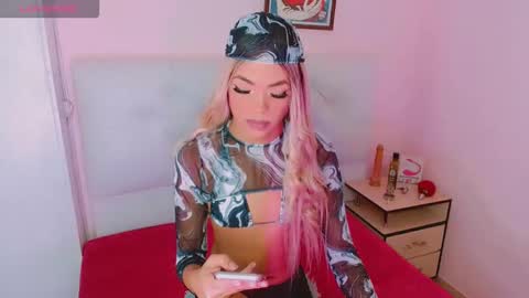 _shadday_ online show from March 12, 2026, 6:52 am