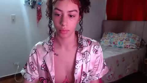 _shanellxxx online show from June 8, 2026, 8:20 pm