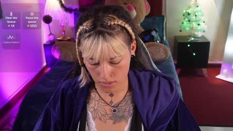 _sharlotte777 online show from December 27, 2024, 3:42 am