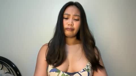 _shinelee online show from May 19, 2026, 8:09 am
