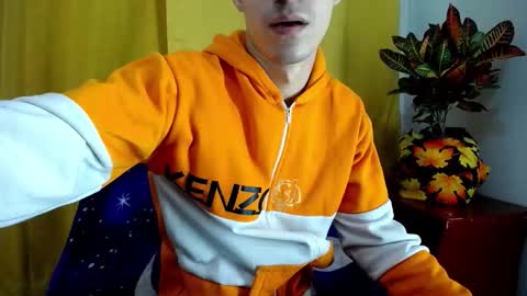 Snapshot of _skyleer_ chatting on November 3, 2025, 11:26 pm _skyleer_ online show from November 3, 2025, 11:26 pm