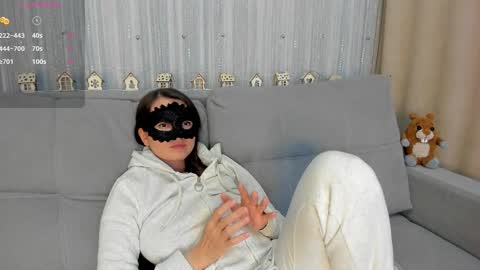 _smetanka_ online show from January 21, 2025, 10:08 pm