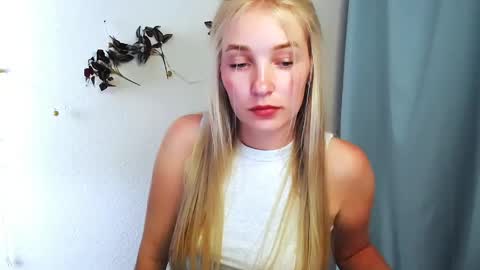 Snapshot of _snow_queen__ chatting on May 21, 2026, 11:39 am Rachel online show from May 21, 2026, 11:39 am