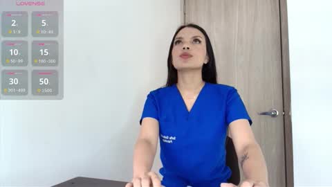 Snapshot of _sofiadeluxe_ chatting on September 29, 2025, 11:37 am SOFIA DELUXE online show from September 29, 2025, 11:37 am