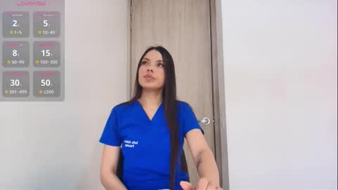 Snapshot of _sofiadeluxe_ chatting on October 14, 2025, 6:20 pm SOFIA DELUXE online show from October 14, 2025, 6:20 pm