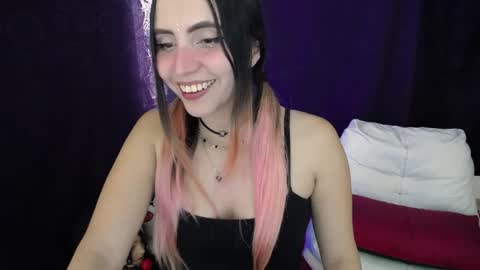 Snapshot of _sofiapink chatting on May 19, 2026, 7:09 pm Sofia online show from May 19, 2026, 7:09 pm