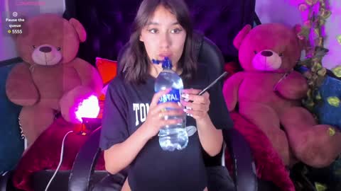 Sophie  online show from January 6, 2025, 7:13 pm