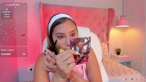 Sophie  online show from March 8, 2026, 8:01 pm