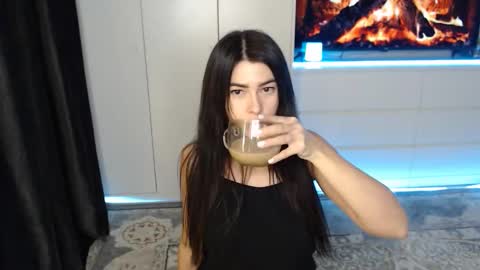 Sophy online show from December 6, 2024, 3:30 am