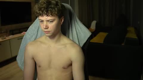 OLIVERpvt is open online show from January 12, 2026, 3:12 am