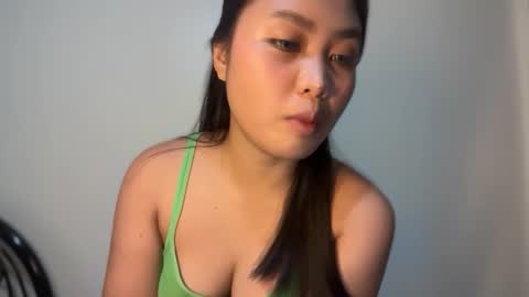 Snapshot of _spicyjane chatting on May 4, 2026, 9:44 pm _spicyjane online show from May 4, 2026, 9:44 pm