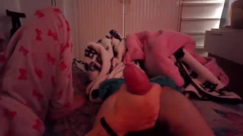 Alejandro Pinzon online show from February 27, 2025, 12:34 pm