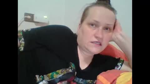 Melisa online show from December 2, 2024, 5:48 pm