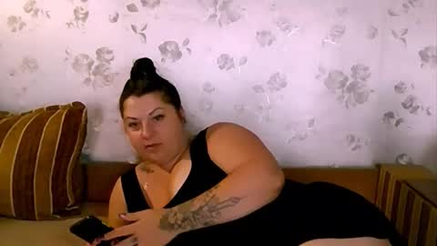 Ilona online show from September 15, 2025, 9:42 am