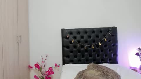 Sussi online show from February 20, 2025, 4:46 pm