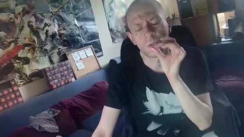 Snapshot of _svenerd_____ chatting on July 7, 2026, 1:59 pm _svenerd_____ online show from July 7, 2026, 1:59 pm