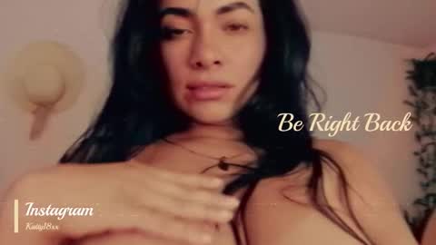    online show from October 11, 2025, 12:15 pm