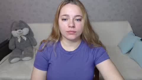 Lana online show from September 10, 2025, 5:18 am