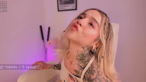 _tammarra_ online show from March 14, 2026, 7:52 pm