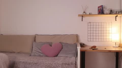 Annie online show from January 17, 2025, 1:57 am