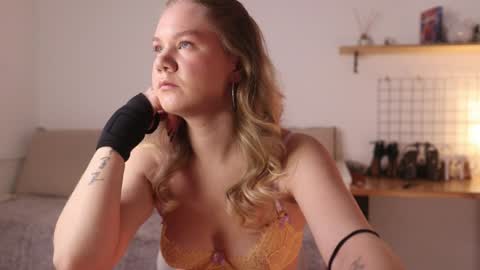 Annie online show from January 20, 2025, 1:18 am