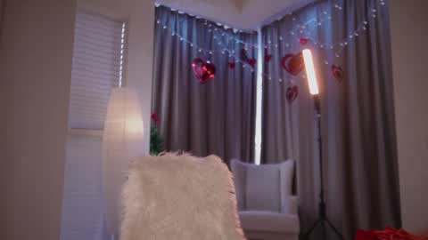 Snapshot of _teasecake_ chatting on March 2, 2026, 7:15 am Annie online show from March 2, 2026, 7:15 am