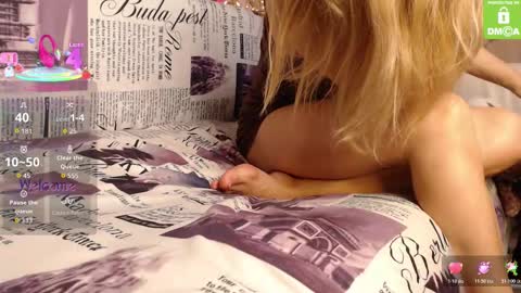 Mia online show from November 1, 2025, 2:57 am