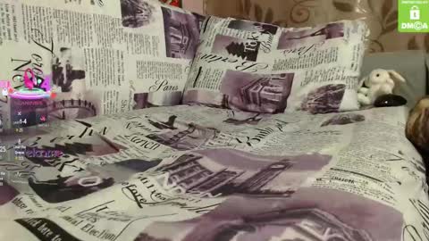 Mia online show from March 9, 2026, 2:21 pm