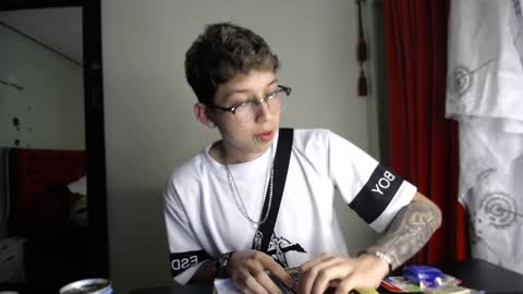 Snapshot of _thomas_hot_ chatting on December 25, 2024, 8:28 pm Thomas online show from December 25, 2024, 8:28 pm