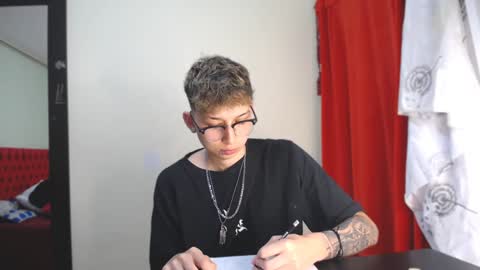 Snapshot of _thomas_hot_ chatting on January 2, 2025, 7:51 pm Thomas online show from January 2, 2025, 7:51 pm