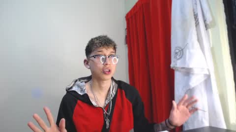 Snapshot of _thomas_hot_ chatting on January 9, 2025, 10:09 pm Thomas online show from January 9, 2025, 10:09 pm