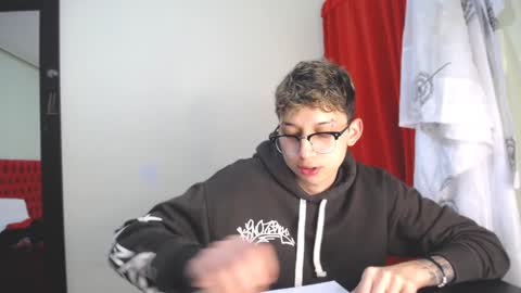 Snapshot of _thomas_hot_ chatting on January 23, 2025, 9:50 pm Thomas online show from January 23, 2025, 9:50 pm