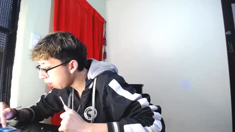 Snapshot of _thomas_hot_ chatting on February 6, 2025, 7:07 pm Thomas online show from February 6, 2025, 7:07 pm