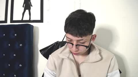 Snapshot of _thomas_hot_ chatting on September 17, 2025, 1:07 am Thomas online show from September 17, 2025, 1:07 am