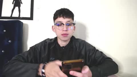 Snapshot of _thomas_hot_ chatting on September 19, 2025, 3:30 am Thomas online show from September 19, 2025, 3:30 am