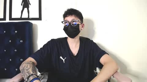 Snapshot of _thomas_hot_ chatting on October 1, 2025, 4:29 am Thomas online show from October 1, 2025, 4:29 am