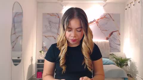 Snapshot of _tiffany1 chatting on October 26, 2025, 6:25 pm _tiffany1 online show from October 26, 2025, 6:25 pm