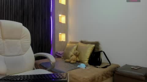 Stefania online show from December 20, 2024, 2:38 pm