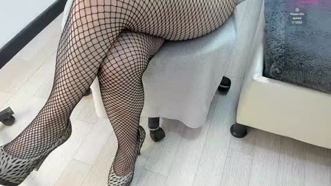 Stefania online show from December 28, 2024, 6:29 pm