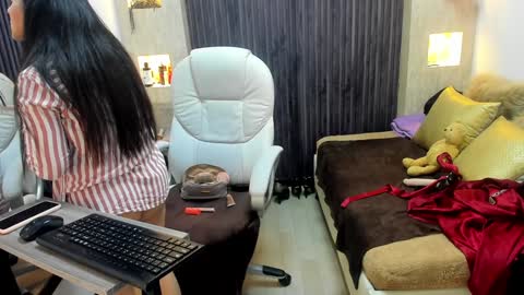 Stefania online show from February 8, 2025, 9:57 pm