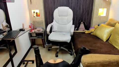 Stefania online show from February 12, 2025, 8:18 pm