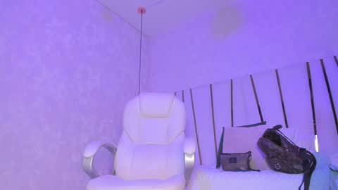 Rousse  online show from January 18, 2025, 6:53 pm